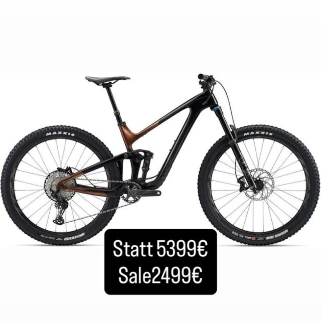 Carbon Bikes Nicht nur mit weniger Gewicht sondern auch mit weniger Budget 
Wir habe hier unsere zwei Carbon Fully’s aus dem hause Giant.

Das Trance X Advanced (Bild1) bietet mit seinem 135mm Federweg am Rahmen und 150mm Federweg in der Gabel ein extrem verspieltes und tretagieles trail Gefühl.

Das Reign Advanced (Bild2) ist mit seinem 146mm am heck und 170mm in der Gabel auch für den härteren Einsatz gewappnet ohne zu viel tretagilität zu missen. Der perfekte Allrounder für den Teutoburger Wald und auch mal dem einsatz im Bikepark